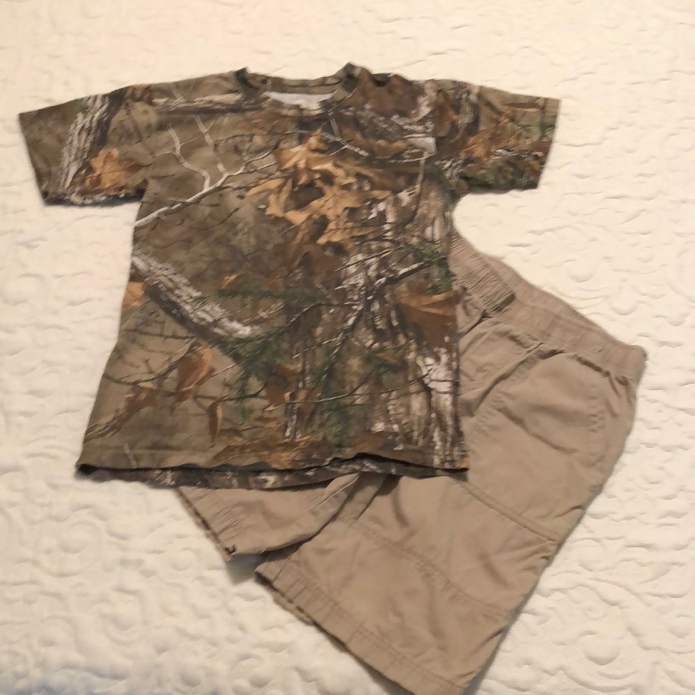 Boys realtree shirt and shorts set